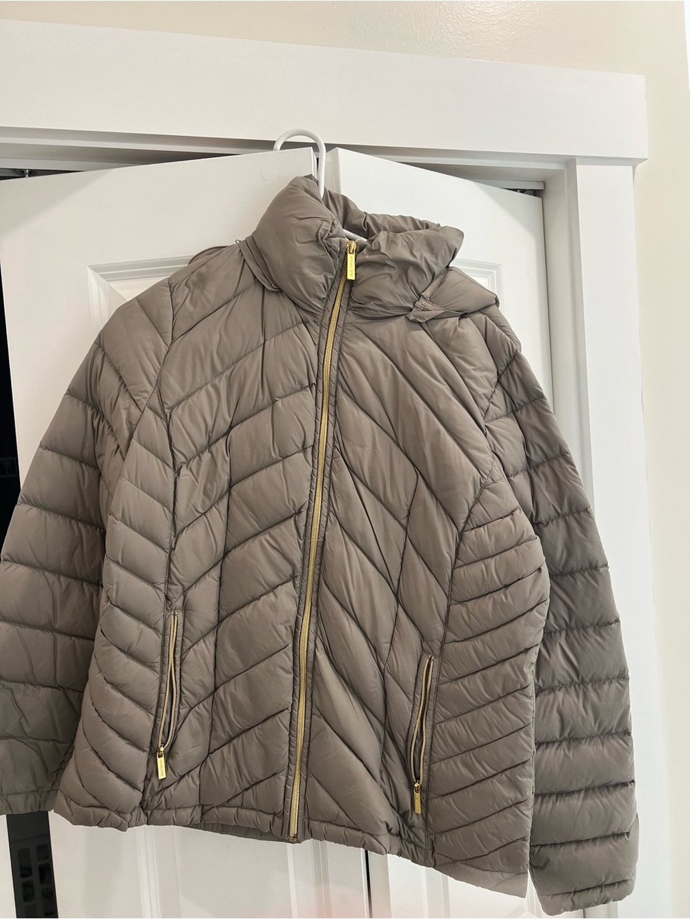 Women’s Quilted Michael Kors Jacket in Taupe with Gold Zippers